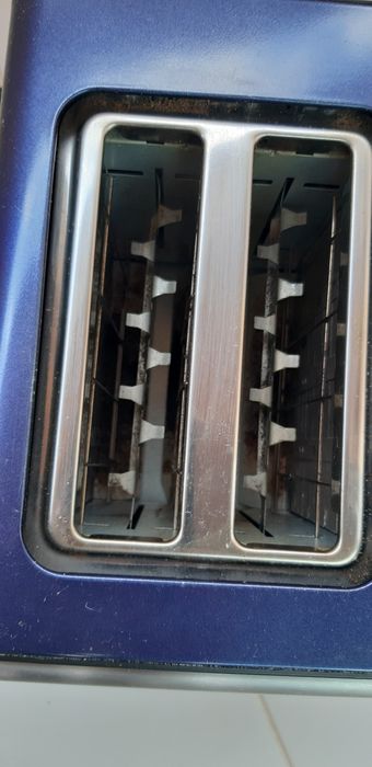 Torradeira Qilive 780w bom estado