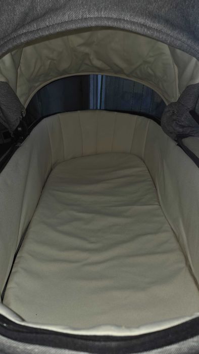 Продам дитячу коляску