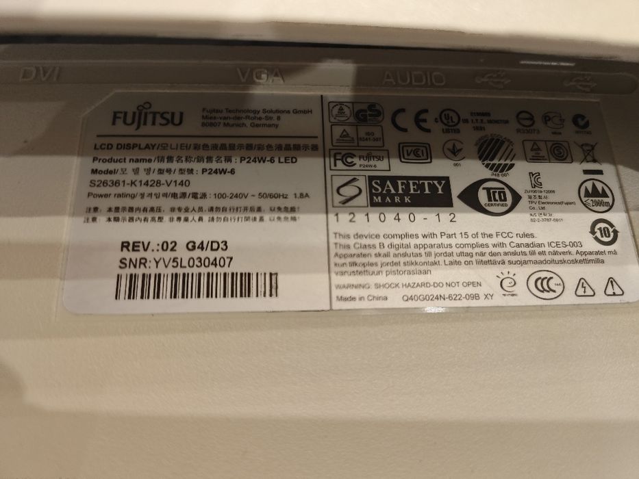 Monitor LED Fujitsu P24W-6 24", 1920x1200, podstawka