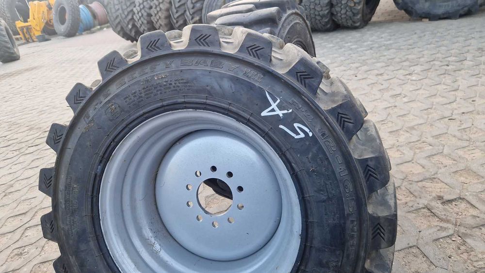 koła 12-16.5 12r16.5 305/70r16.5 Bobcat 99% 12PR 2018R bez napraw