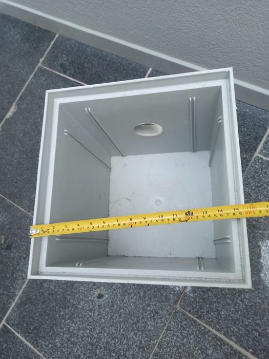 Vendo Caixa para ligação de aguas