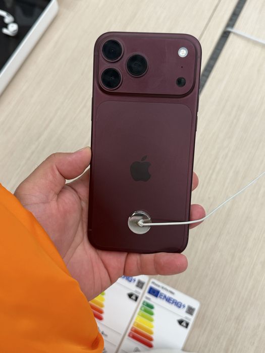 iPhone 18 Pro Max 256GB Burgund DOSTĘPNY OD RĘKI. Ostatnia sztuka.
