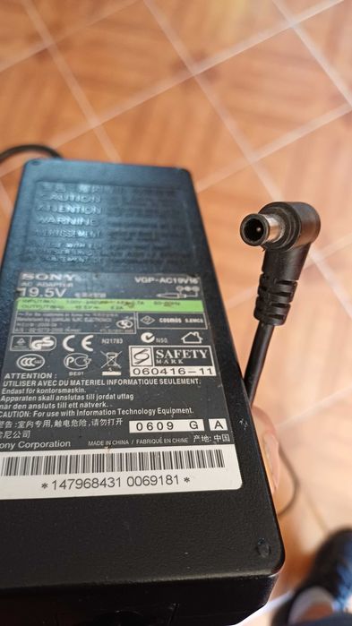 Transformador Alimentador Sony Vaio VGP-AC19V16 19.5V
