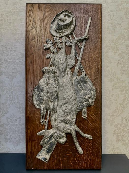 Антикварное панно картина из латуни автор Gg Bommer GDR Германия ОХОТА