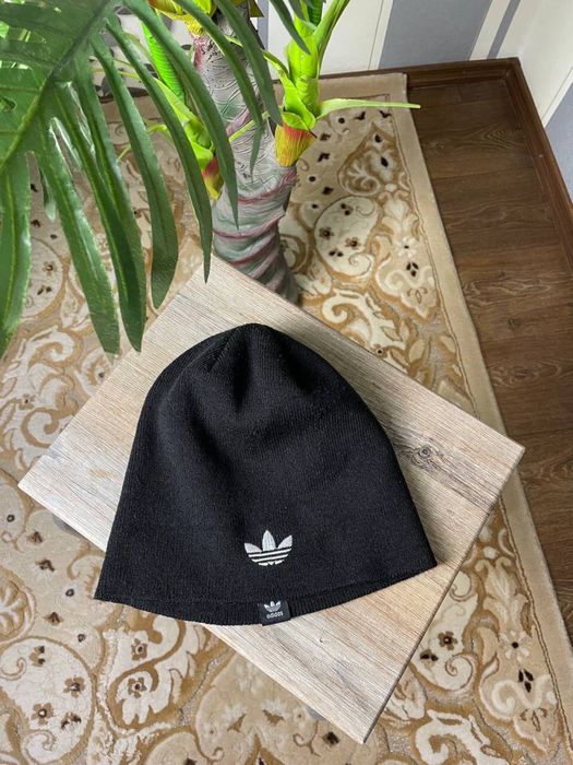 Шапка adidas оригинал