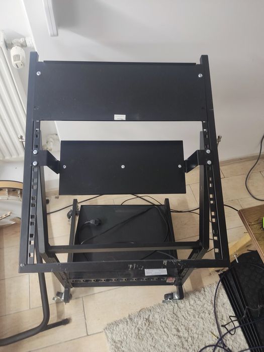 Kubik studyjny stolik rack
