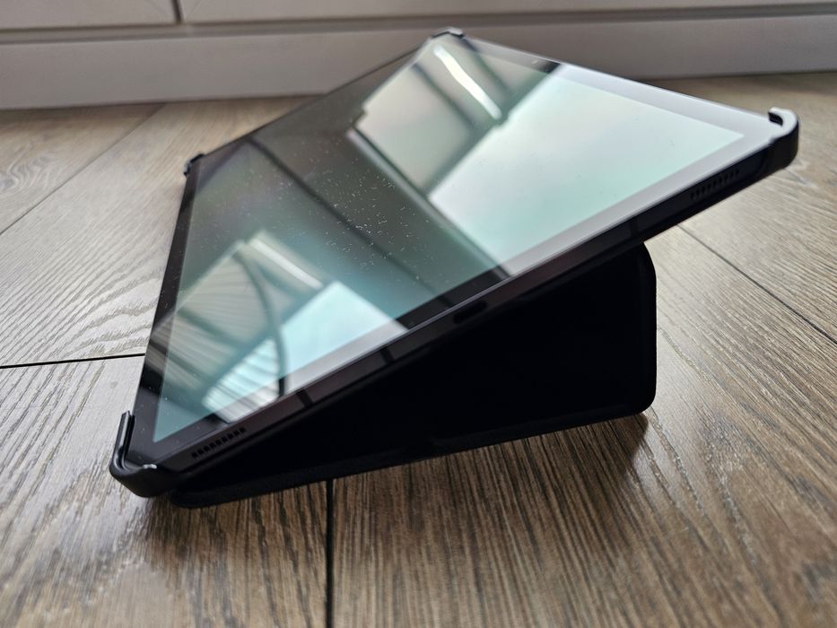 Nowe etui książkowe do Samsung Galaxy  Tab S7+, S8+