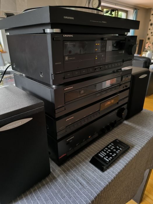 Zestaw audio Grundig z gramofonem