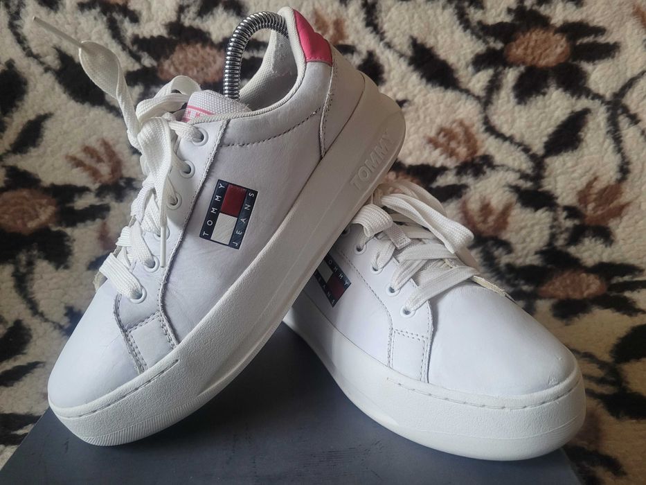 Super buty skórzane platforma Tommy Hilfiger City Flatform wkł.25 cm