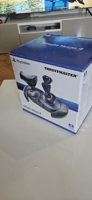 Simulador de Voo Thrustmaster T-Flight Hotas 4 PS4/PS5/PC – Como Novo