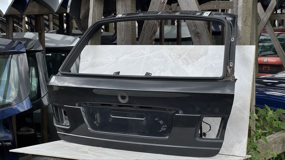 Ляда бмв е46 універсал Black Sapphire Metallic 475 Задня ляда кришка багажник БМВ Е46 чорна рестайлінг до рестайлінг Задня ляда Кришка