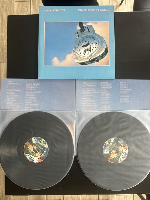 Dire Straits - Brothers In Arms NM komplet