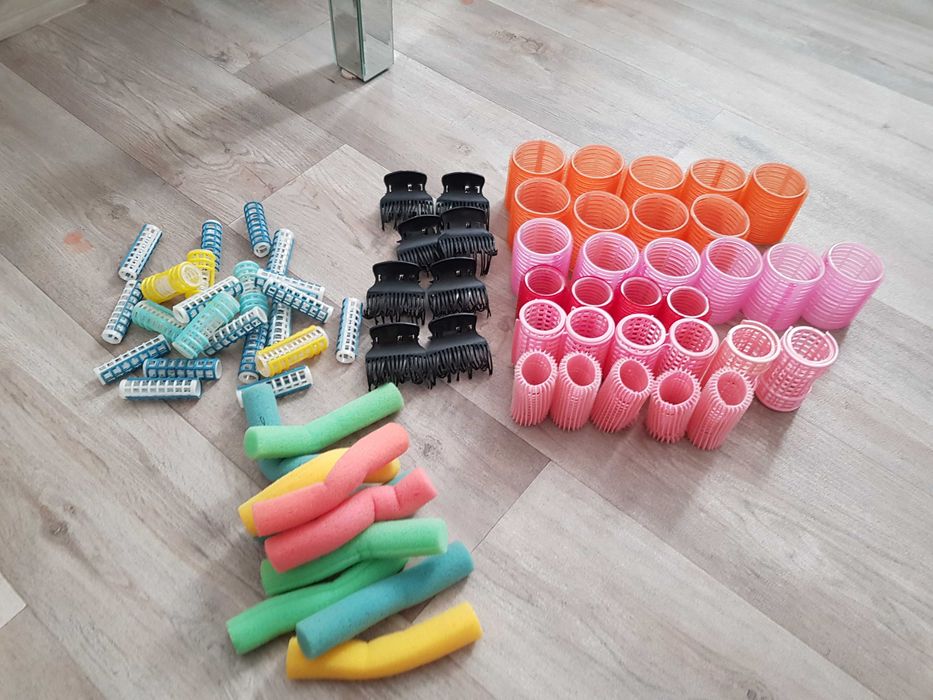 Wałki, papiloty, klamry