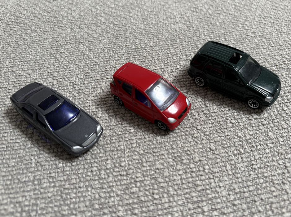 Matchbox 2 szt + Maisto 1 szt