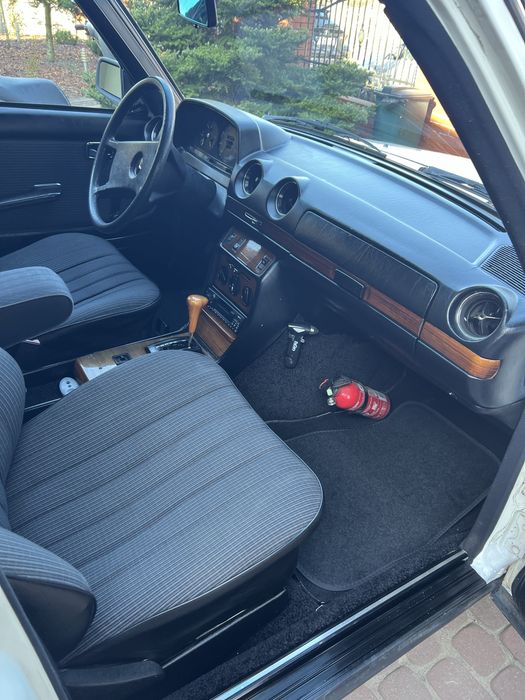 Samochód Auto do Ślubu Kierowca