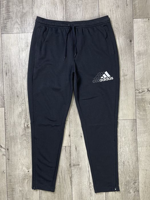 Adidas штаны XL размер спортивные черные с принтом