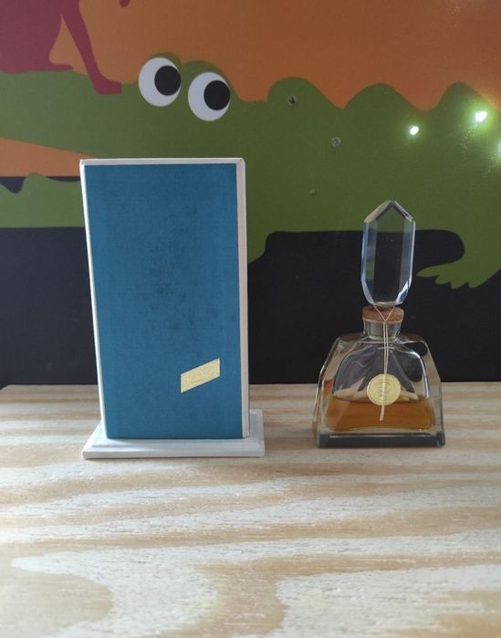 Riga.Dzintars  Latvija.Духи Латвия.