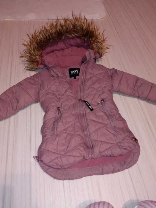kurtka dla dziewczynki rozm. 104 firmy DKNY