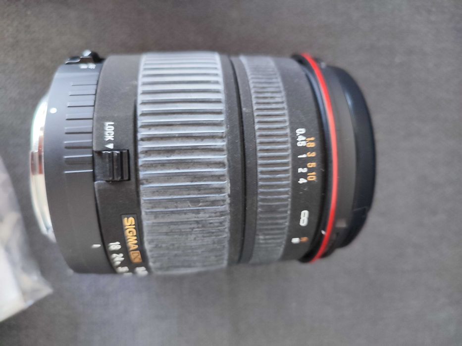 Sigma 18-200mm f/3.5-6.3 dc