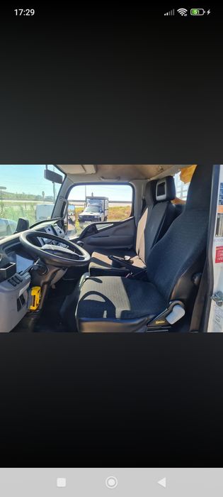 Mitsubishi fuso tribasculante