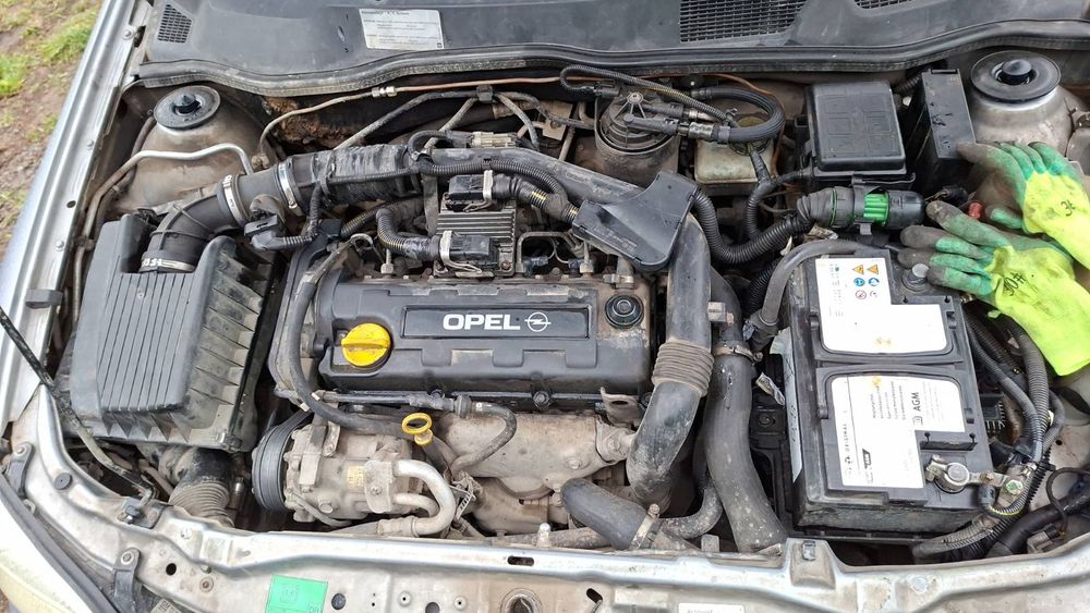 Крышка багажника Opel Astra g Y17DT кришка багажника Опель Астра джі