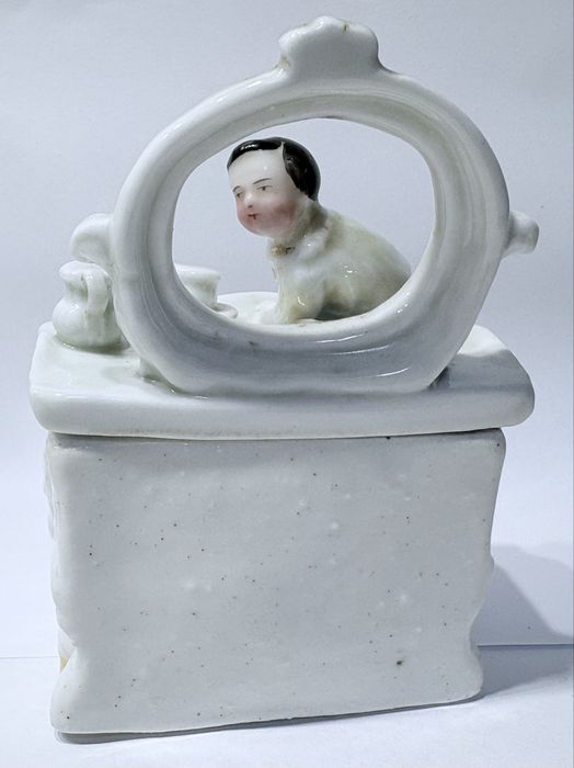Conjunto de 3 amorosas antigas caixas em porcelana alemã Fairing 1900