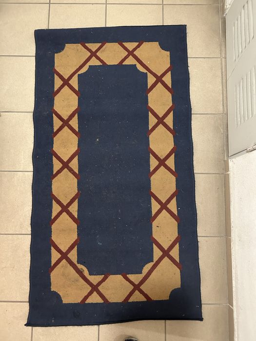 Tapete para sala ou para quarto de estudante