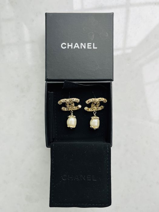 Серьги Chanel