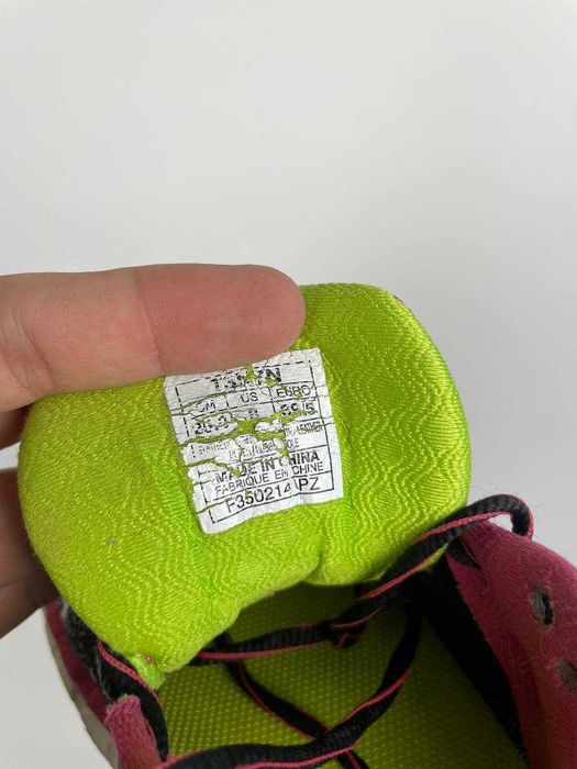 Жіночі спортивні кросівки asics gel kayano 20