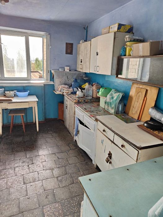 Продаю кімнату в гуртожитку, Айвазовського