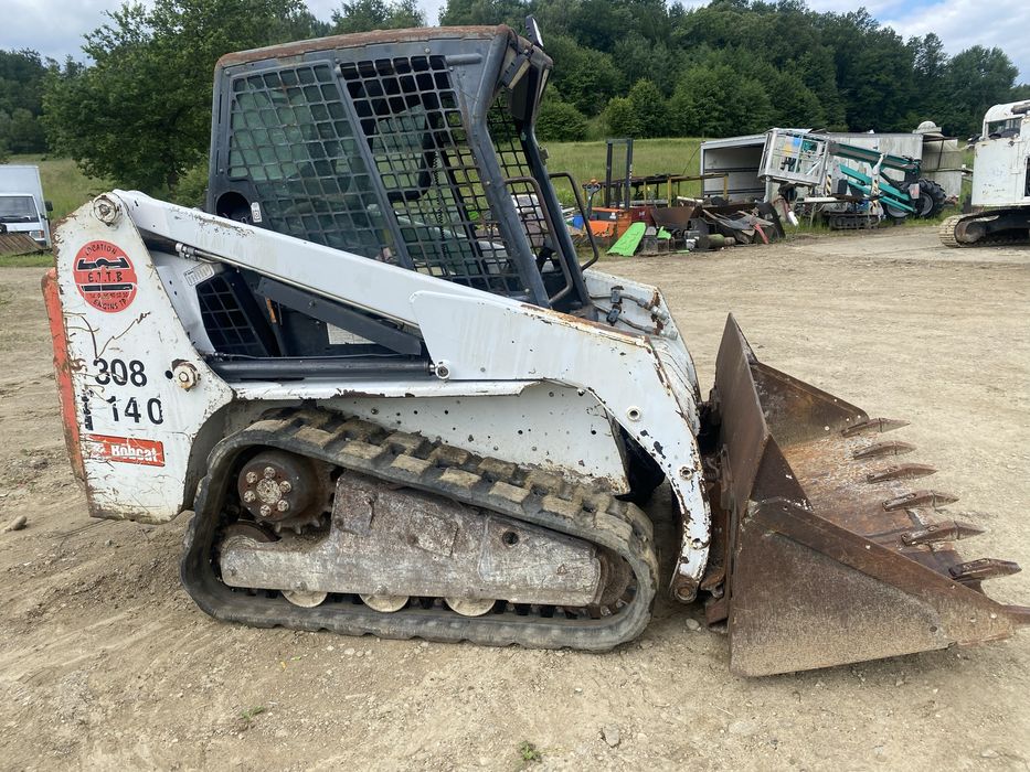 Bocbat T 140 świeżo spr z Francji 3100kg