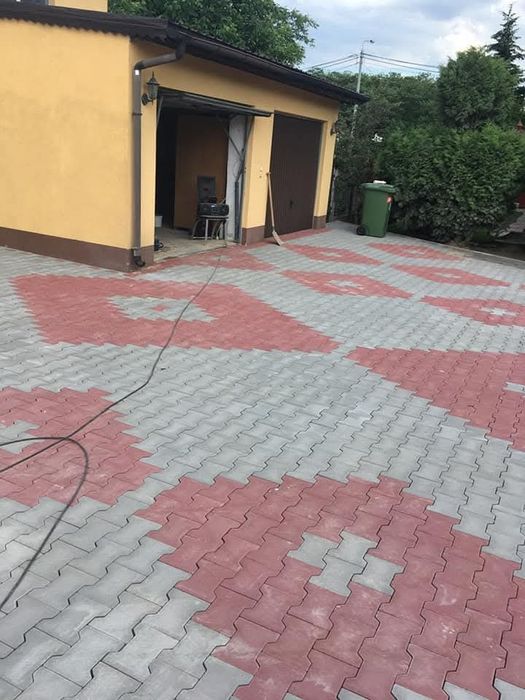 Układanie kostki brukowej