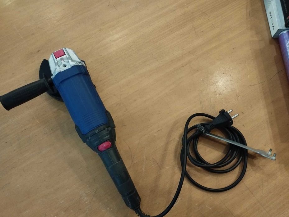 Rebarbadora com fios 1200W 125mm