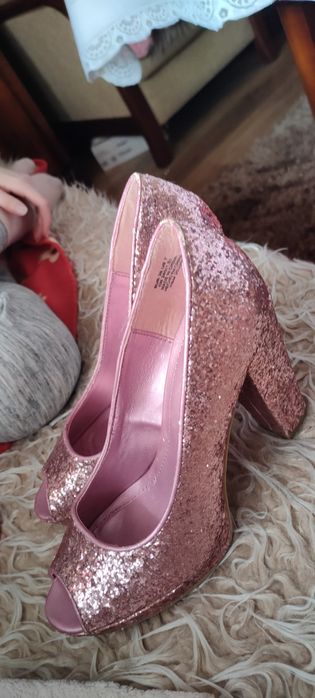 Buty różowe z brokatem karnawał  na słupku 38 H&M