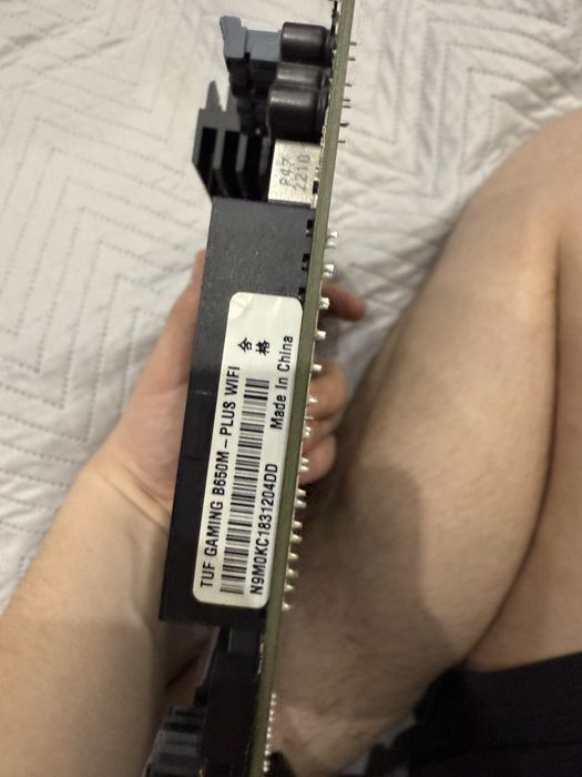 Материнська плата Asus TUF Gaming B650-Plus Wi-Fi (sAM5, AMD B650, PCI