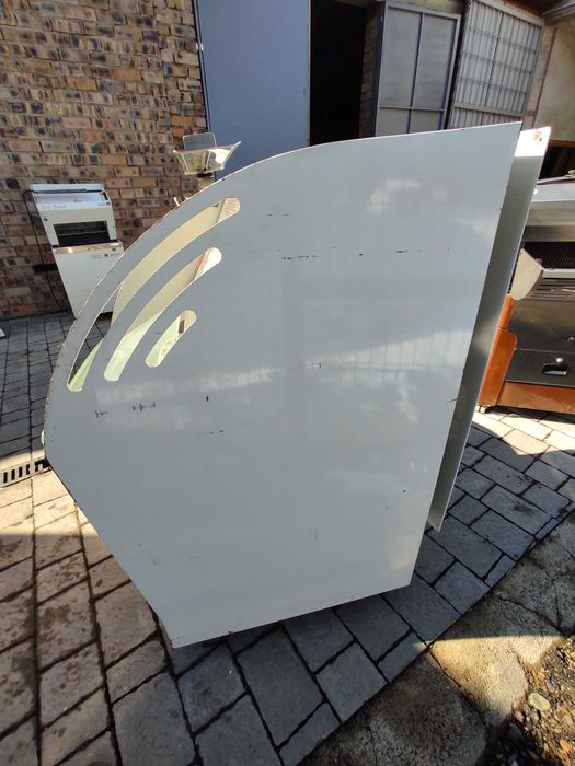 Хліборізка Allround Plus. Хліборізка. Хліборізальна машина.