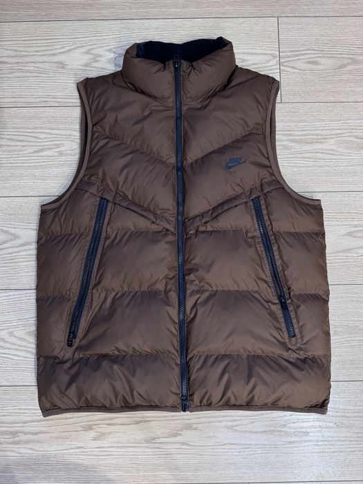 Продам жилетку Nike оригинал