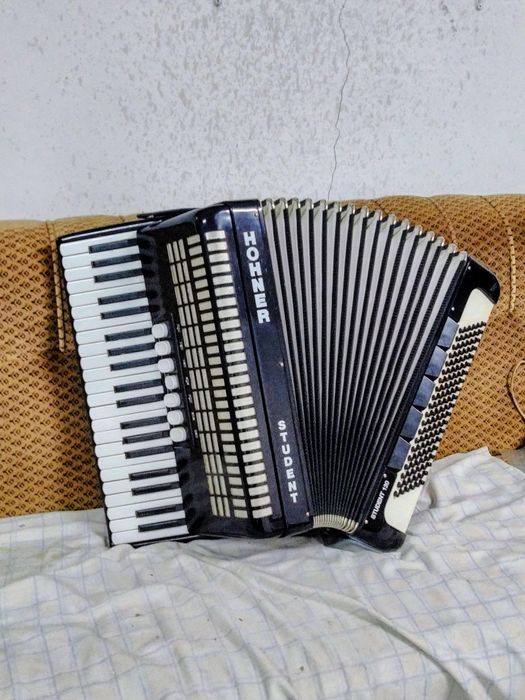 Hohner Studant 3 voz