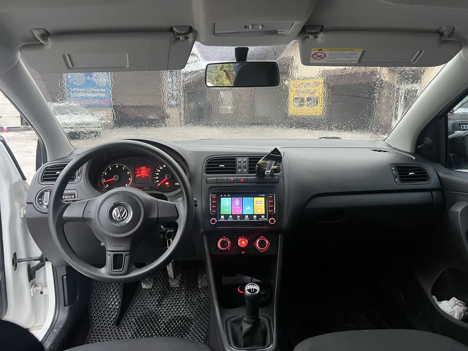продам volkswagen polo sedan