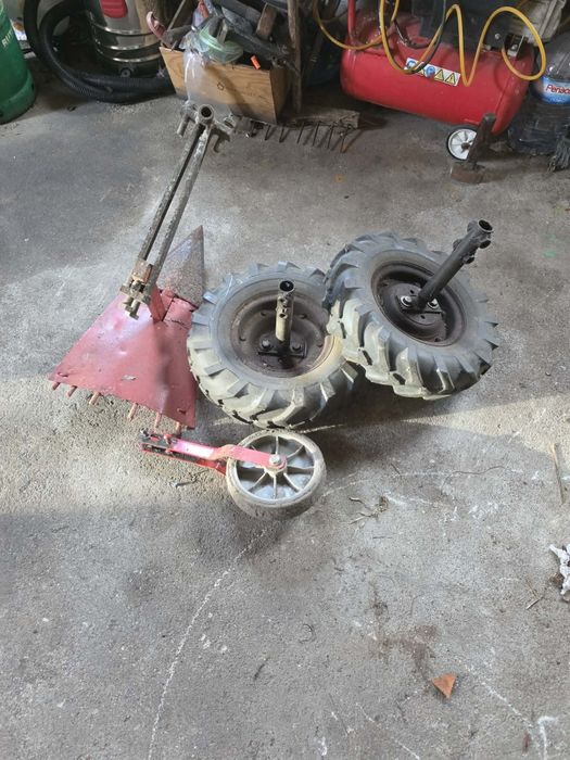 Motoenxada a gasolina