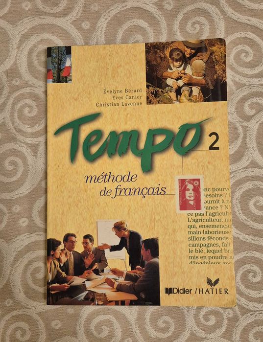 Sprzedam podręcznik do francuskiego Tempo 2