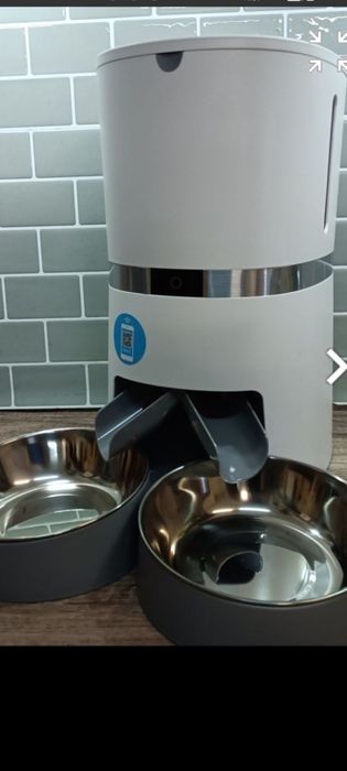 Терміново! Годівниця автоматична для котів та собак