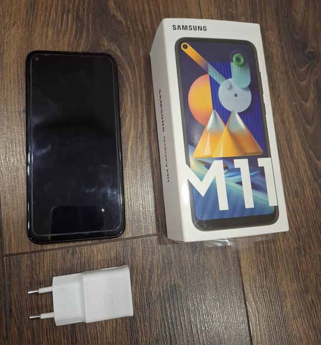 Телефон Samsung m11