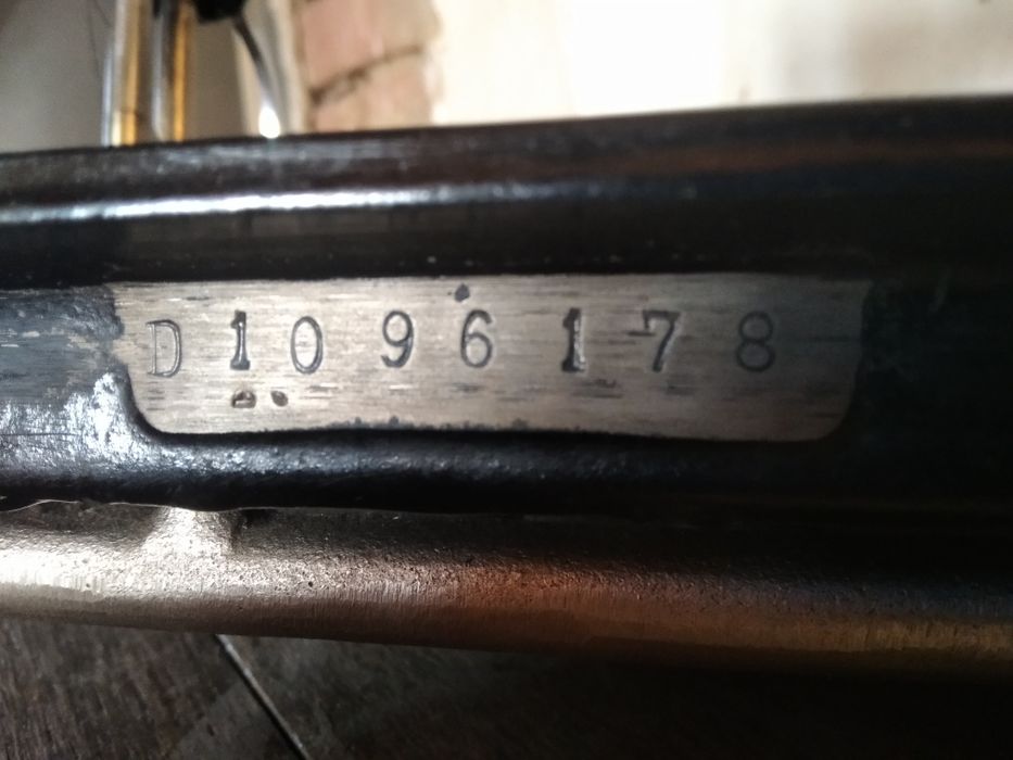 Новая швейная машинка KNOCH 1860 года .: 10 100 грн