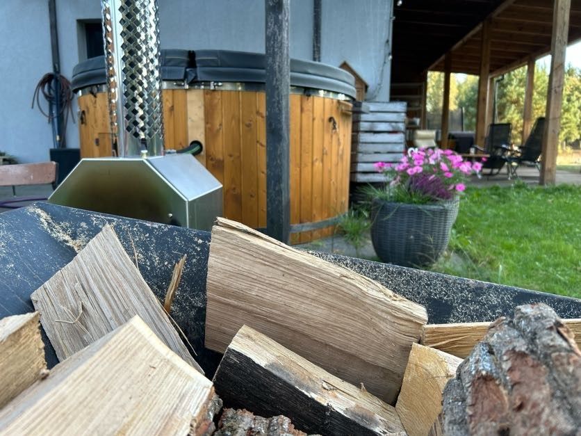 Dom domek weekend Święta jacuzzi sauna balia kominek