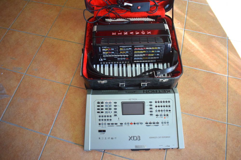 Acordeao Elkavox 4 Voz Com Sistema Midi, N . 334