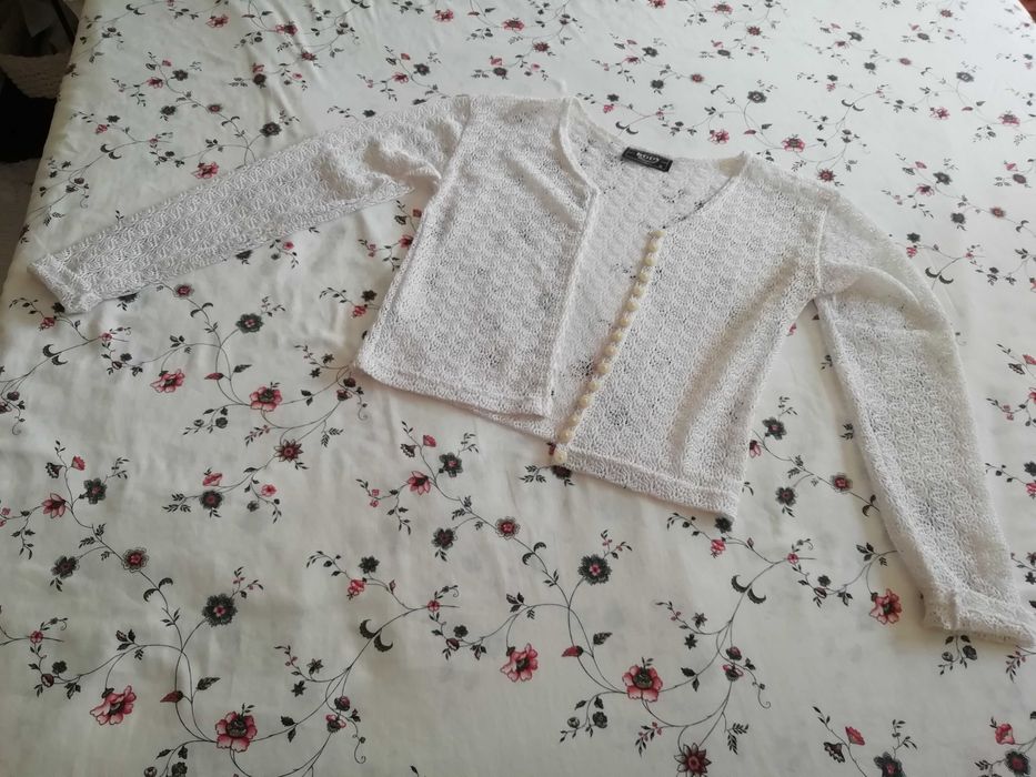 Casaco de verão em renda