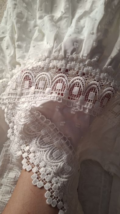 Біле літнє плаття М