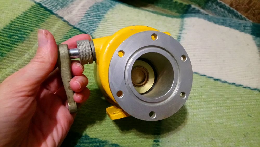 Фланцевий клапан 40 мм