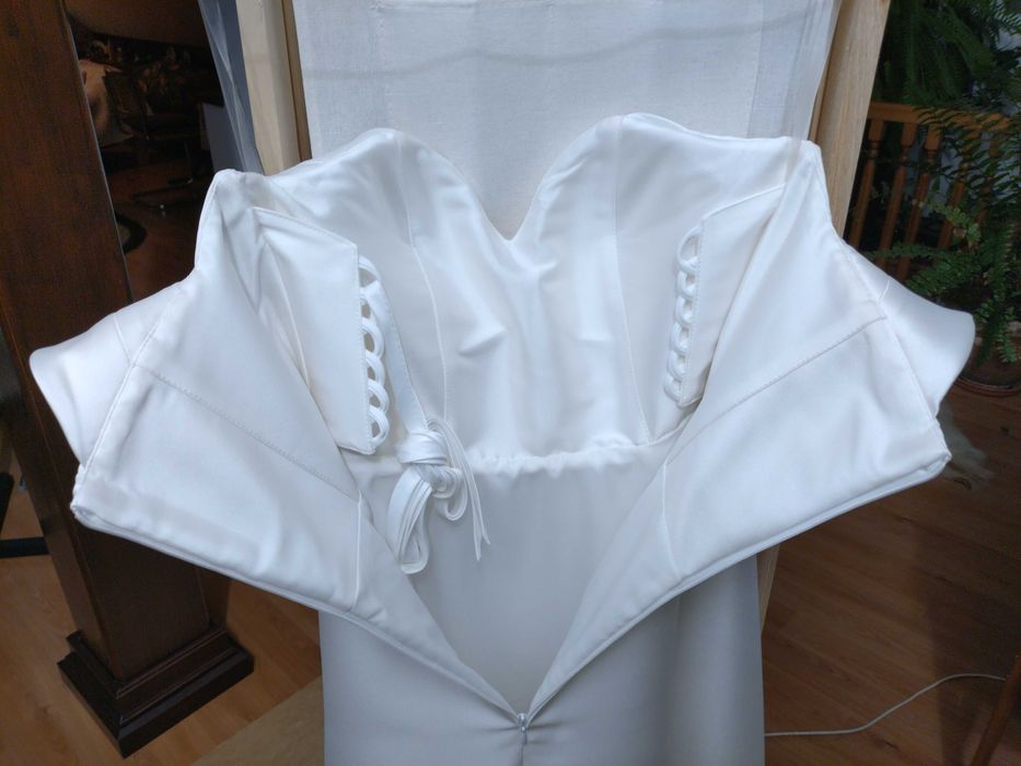 Suknia ślubna Ivory